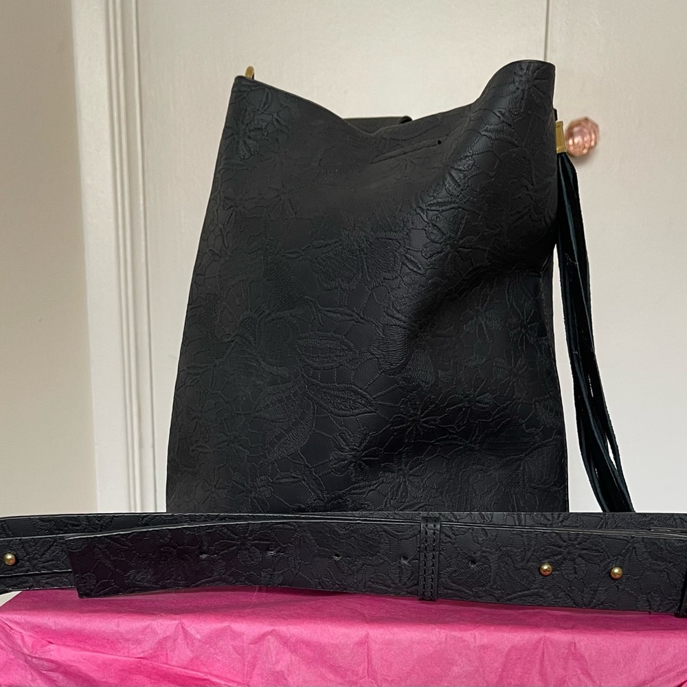 NWOT Anthropology Black Bucket Purse - Picture 8 of 8